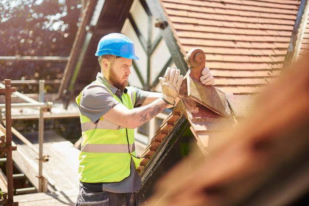 Best Flat Roof Repair Services  in Oroville, WA